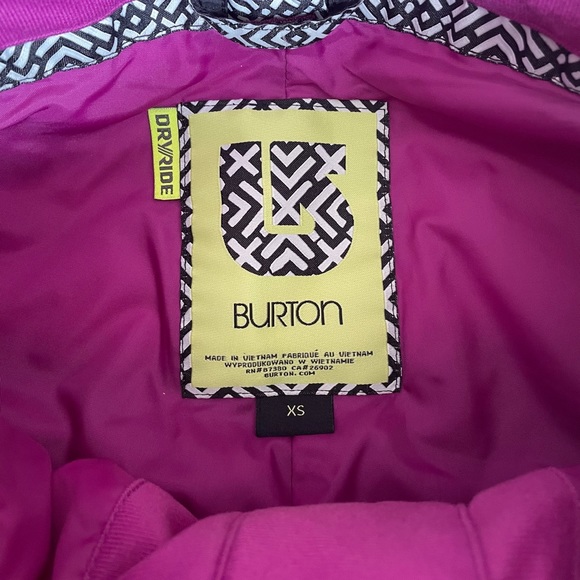 [SOLD] Burton Snowboard Pants (XS) - Picture 9 of 16